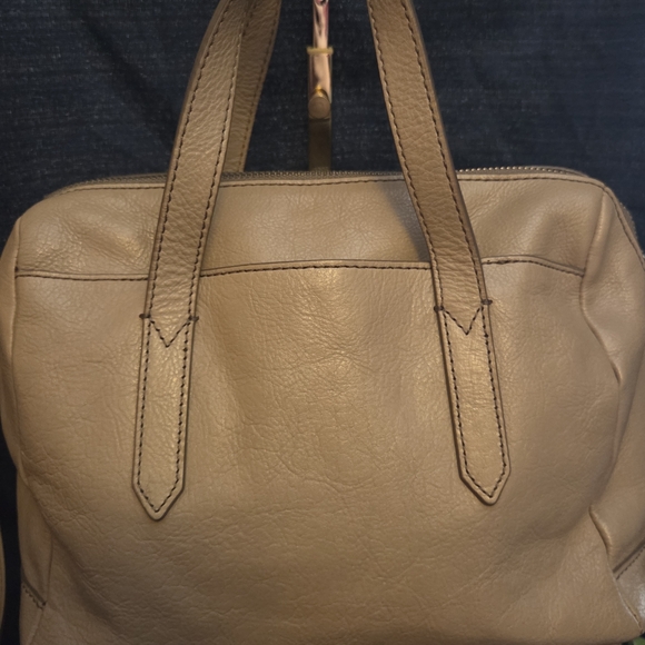 Fossil Neutral Leather Satchel – Quiet Luxury, Loud Opinions - Picture 7 of 16